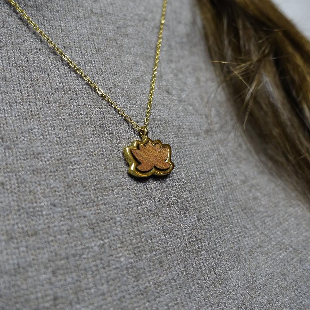 LOTUS NECKLACE